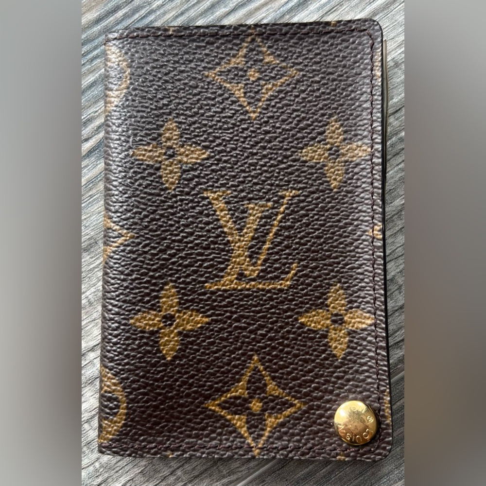 Louis Vuitton Monogram Card Holder - Picture 3 of 7